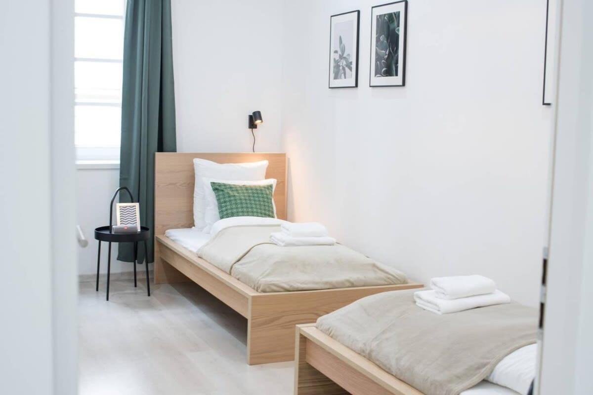 Trendy Central Apartment At Castle Budapest Exteriör bild